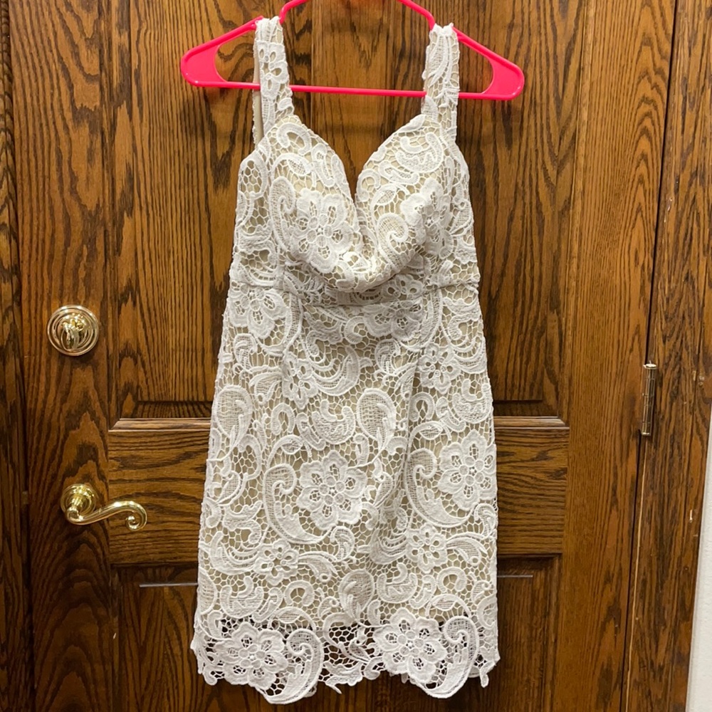 Lace mini Dress